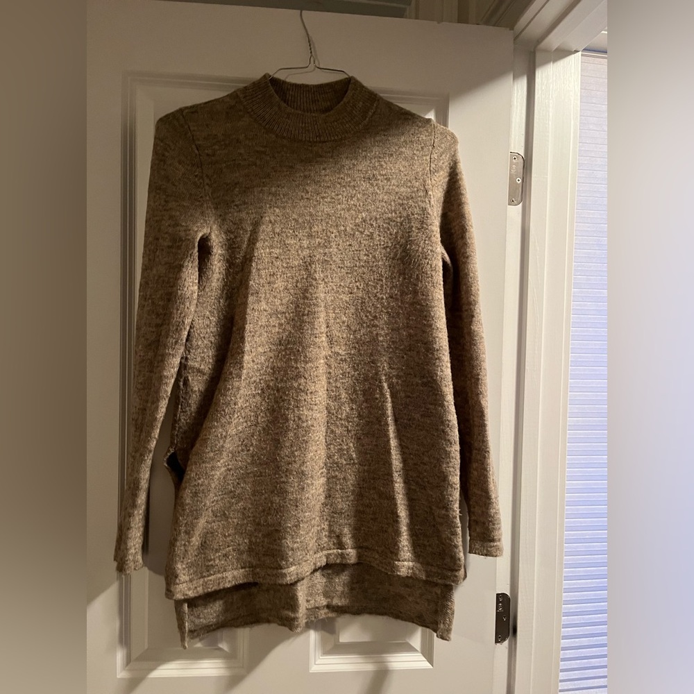 H&M Heathered Brown Women's Turtleneck Sweater